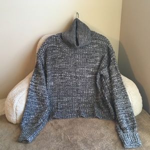 Drop shoulder NWOT turtleneck sweater
